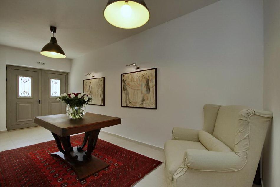 Aloe Luxury Apartments Porto Heli Extérieur photo