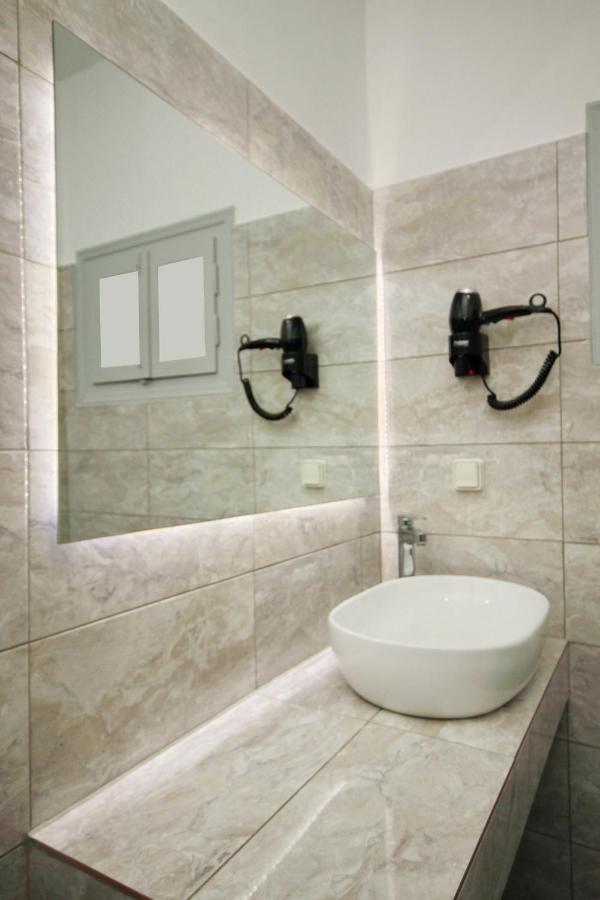 Aloe Luxury Apartments Porto Heli Extérieur photo