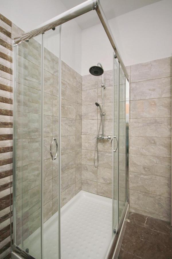 Aloe Luxury Apartments Porto Heli Extérieur photo